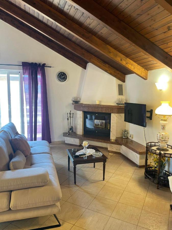 Apartments Athina オリクム エクステリア 写真