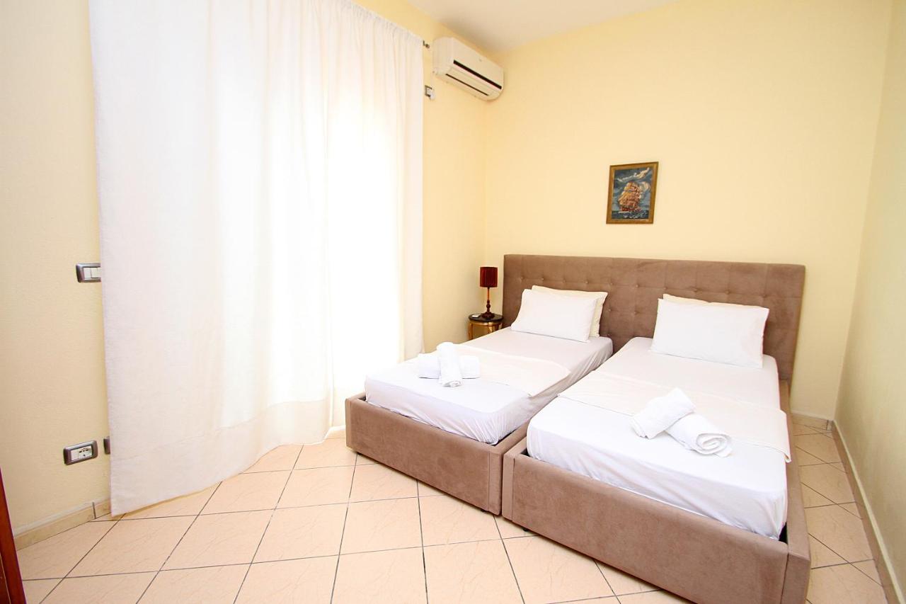 Apartments Athina オリクム エクステリア 写真